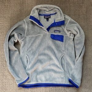 Patagonia Light Gray and Blue Snap-T Fleece